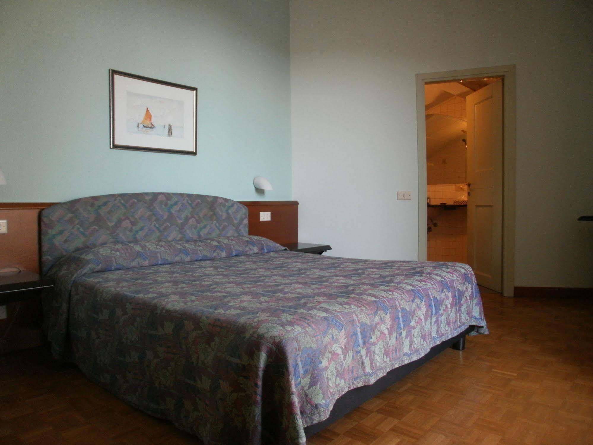 Albergo Villa & Roma Pallazzolo sull'Oglio Exterior foto